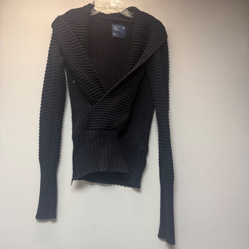 American Eagle Surplice Sweater Womens Medium Black Excellent Chunky Knit Wrap